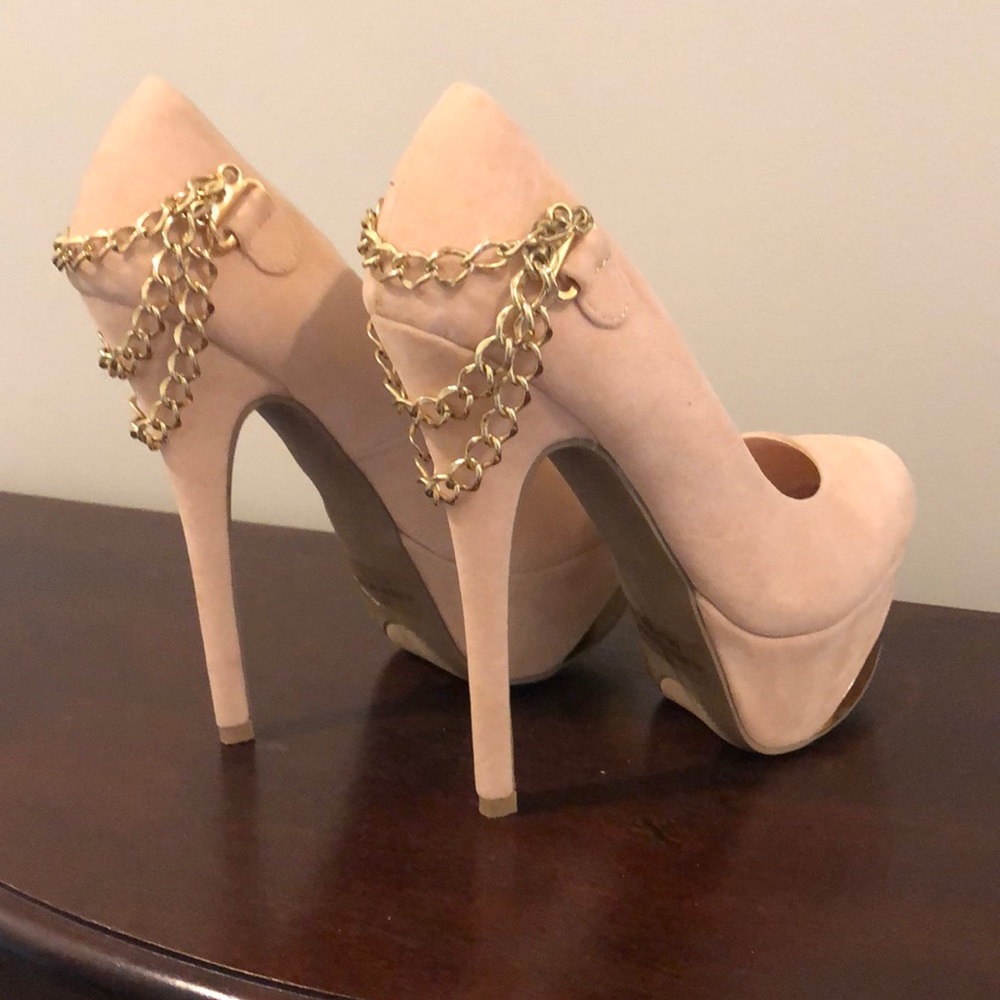 Mascotte 6.5 beige and gold platforms